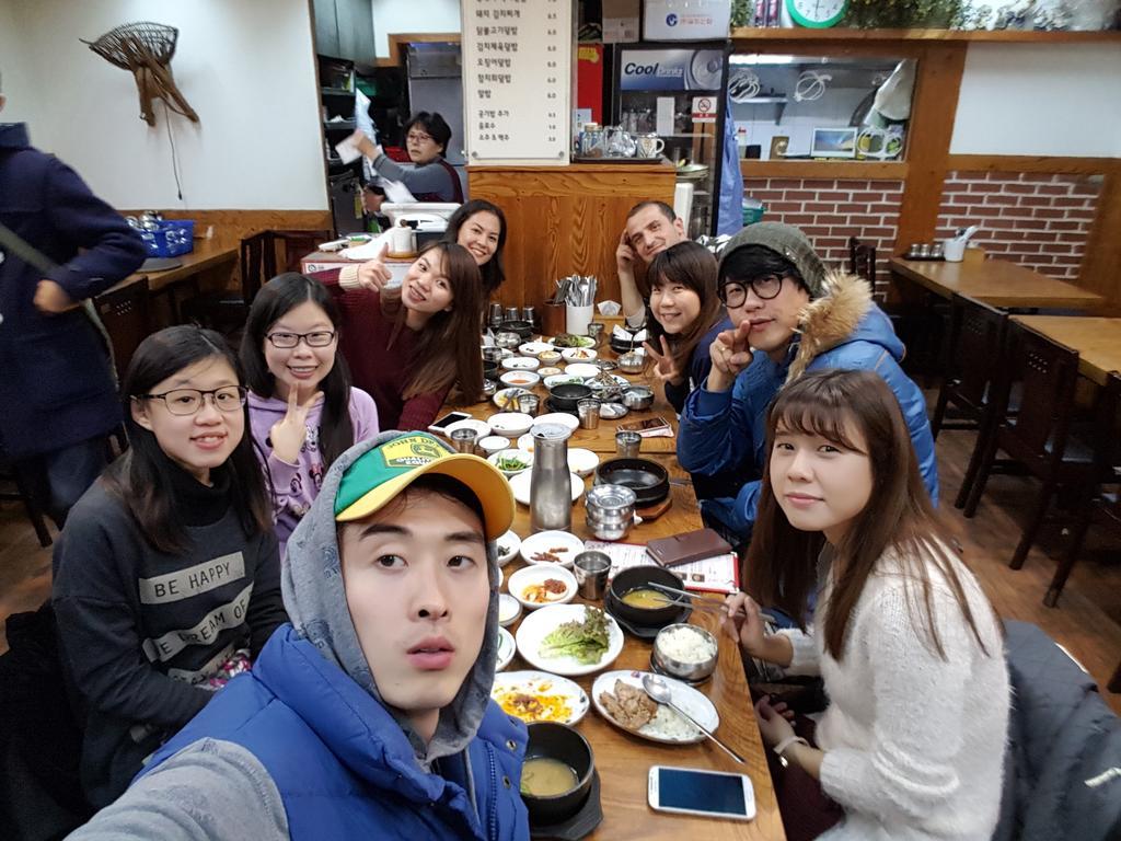Comeinn Guesthouse Hongdae - Female Only سيول المظهر الخارجي الصورة