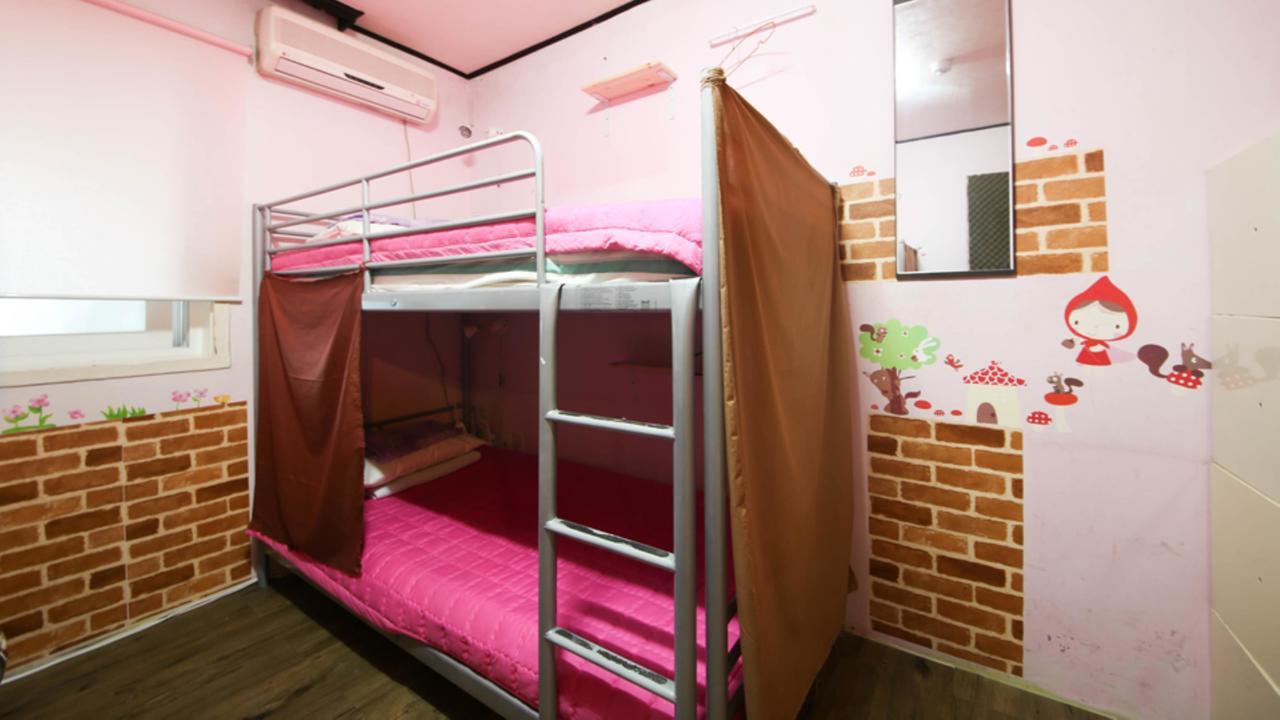 Comeinn Guesthouse Hongdae - Female Only سيول المظهر الخارجي الصورة